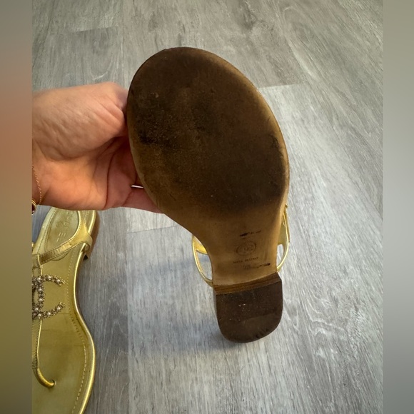 CHANEL Gold CC Pearl Thong Sandals 38 - Picture 7 of 9